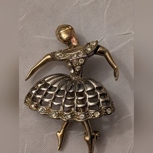 VINTAGE STERLING SILVER MARCASITE BALLERINA GIRL OPEN WORK BROOCH PIN
